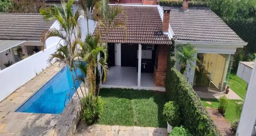 Casa em Condomínio Fechado com 275 m² para venda em Santana de Parnaíba - SP