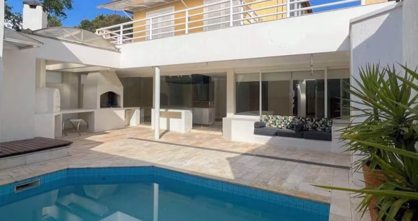 Casa de luxo em condomínio à venda em Cotia - SP, Jardim São Paulo II! 4 quartos, 2 suítes, 4 banheiros, 2 vagas de garagem, 345m².