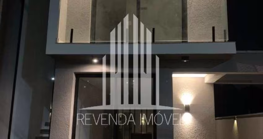 Impecável casa à venda em Santana de Parnaíba-SP, Villas do Jaguari: 3 quartos, 3 suítes, 1 sala, 4 banheiros, 2 vagas, 137m².