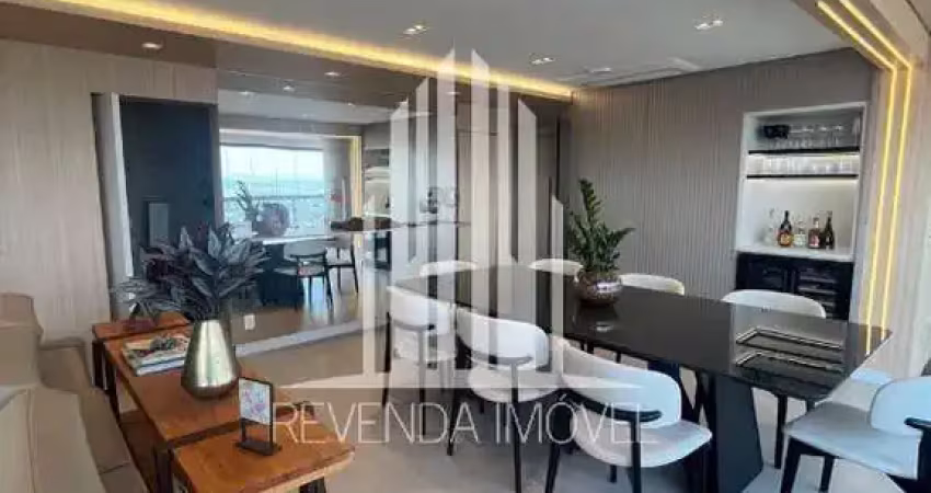 Venda de Apartamento mobiliado  de Luxo em Sítio Tamboré Alphaville - 3 quartos, 3 suítes, 4 banheiros, 3 vagas, 180m²