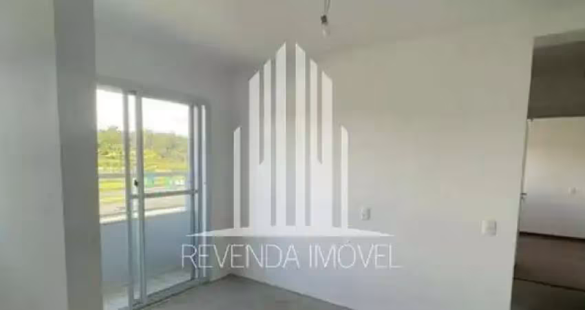 Apartamento no Condomínio Villa Park Osasco à venda em Osasco-SP, bairro Piratininga: 2 quartos, 1 banheiro, 1 vaga, 47m². Venha conferir!