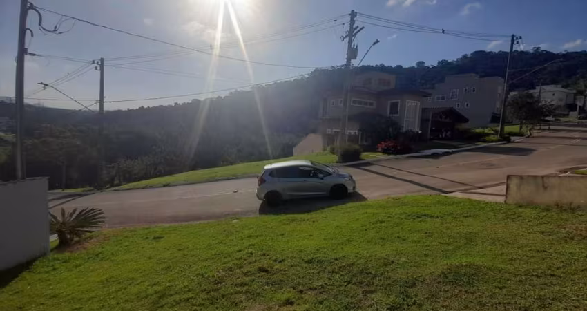 Terreno no Valville 1 em Santana de Parnaíba com  517 metros quadrados