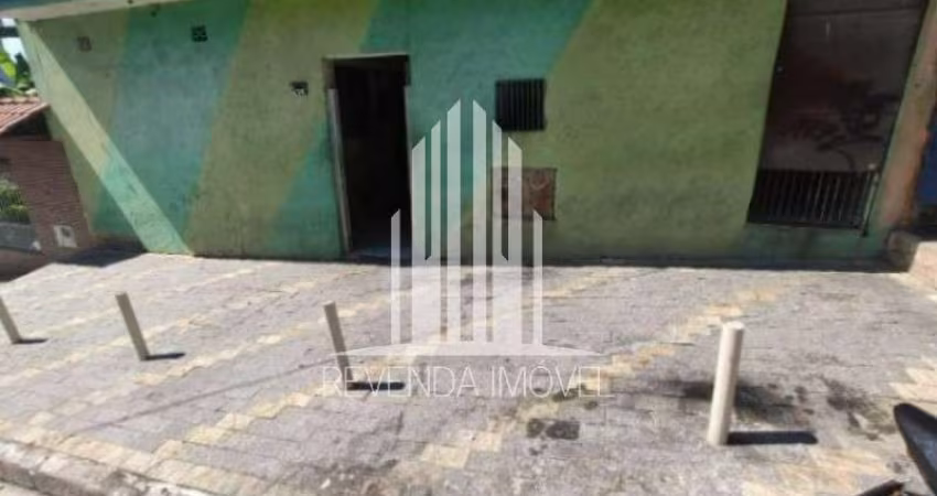 Terreno à venda em São Paulo-SP, Parada XV de Novembro, com 300m² de área!