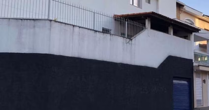 SOBRADO RESIDENCIAL, 131 M², 2 VAGAS PARA AUTOS, QUINTAL, OTIMO LOCAL..