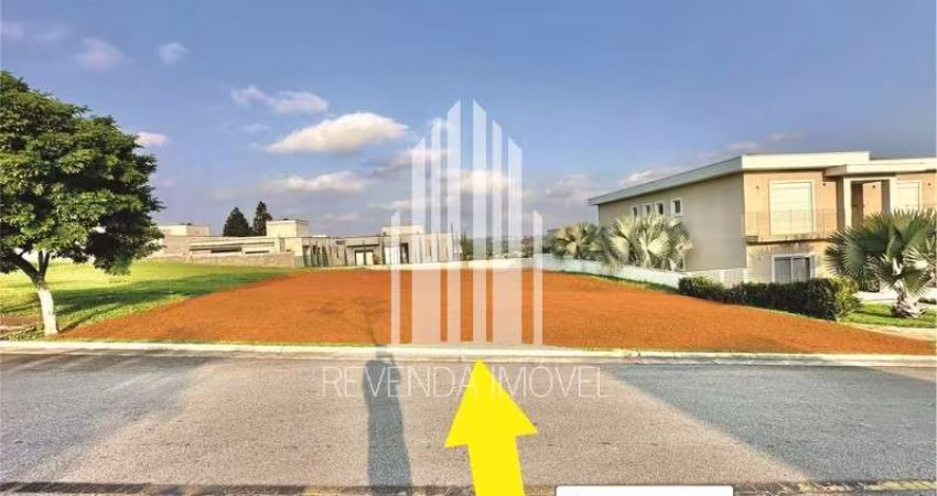 Terreno de 549,59 m² no condomínio Alphaville Granja Viana.