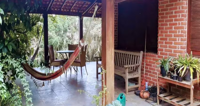 Linda Chácara à Venda em Itapecerica da Serra