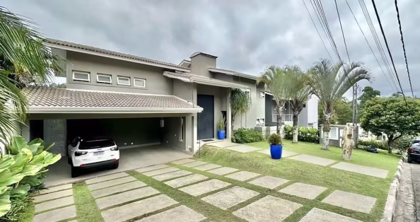 Casa Luxuosa no Condomínio Pq. Das Artes