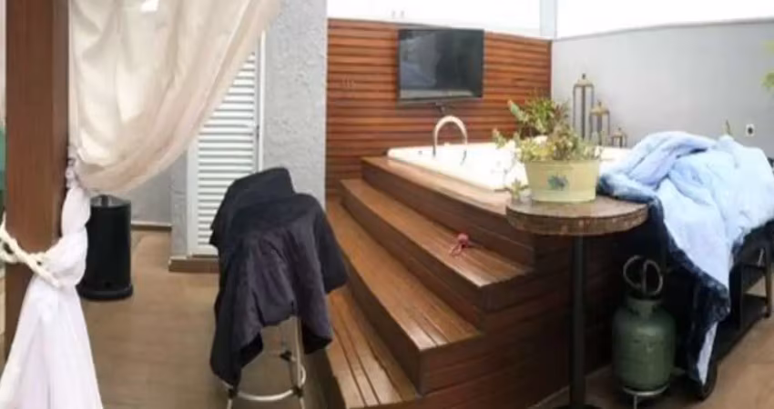 Casa em Condomínio  Aldeia da Serra com 4 Dormitórios à Venda