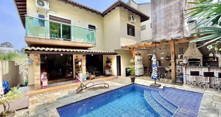 3 suítes - ÓTIMA! Gourmet completo, piscina, lareira!