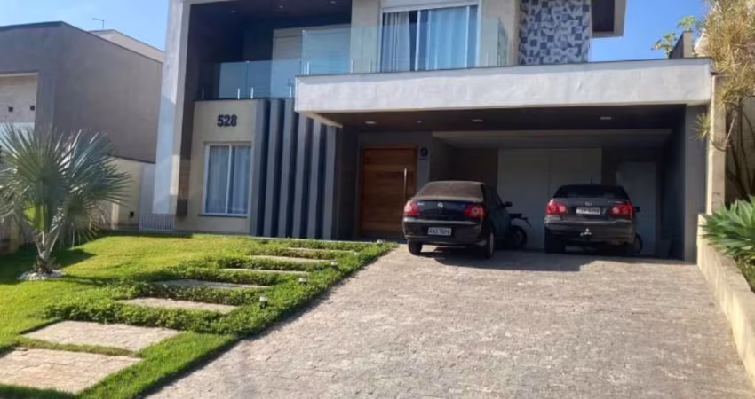 Casa no tarumã com 4 Suítes e com 4 vagas