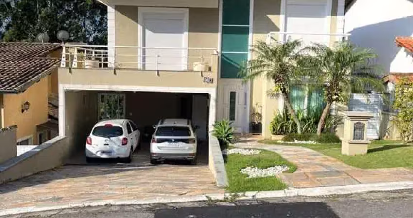 Casa à Venda em Aldeia da Serra | 4 dormitórios, 2 Suítes | Vista para Natureza