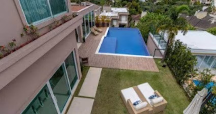 Mansão á Venda em Alphaville | 5 Suítes, Piscina, Mobiliada, Decorada | Alpha 10
