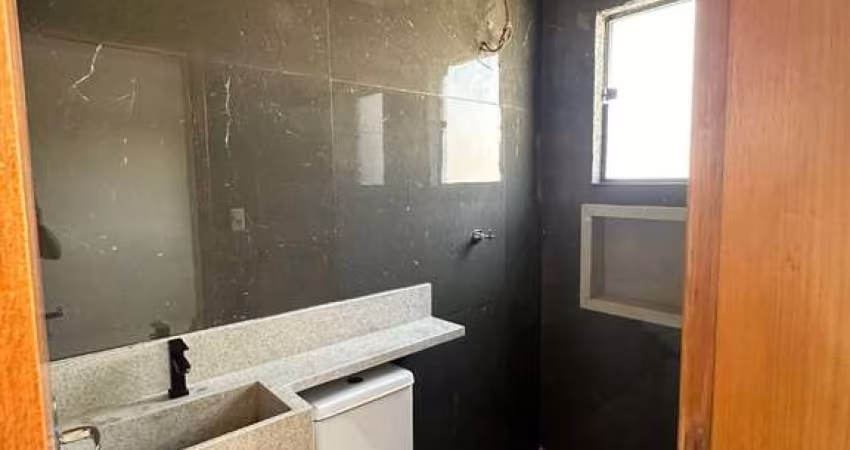 Excelente oportunidade: Casa em condomínio à venda em Santana de Parnaíba-SP, 3 quartos, 3 suítes, 2 banheiros, 2 vagas, 150m².