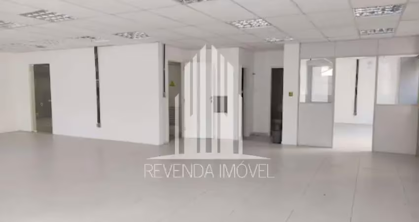 Conjunto comercial em condomínio para locação na república, são paulo-sp: 2 salas, 2 banheiros, 121m² de área.