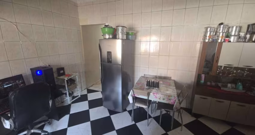 Casa a venda com renda localizada no Jardim Santo Amaro em Sorocaba