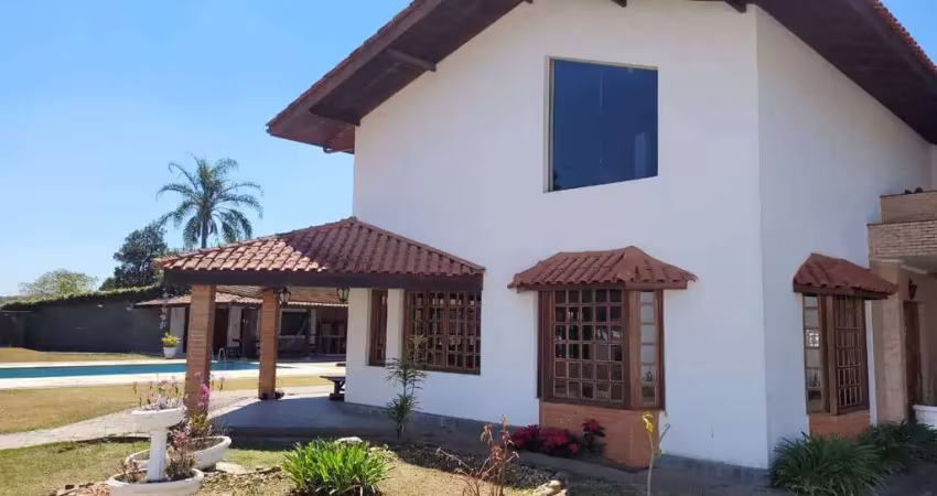 Alugo casa em condomínio 2256m² 4 suítes 10 vagas granja viana ii cotia - s