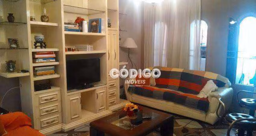 Casa com 4 quartos à venda, 250 m² por R$ 2.100.000 - Vila Rosália - Guarulhos/SP