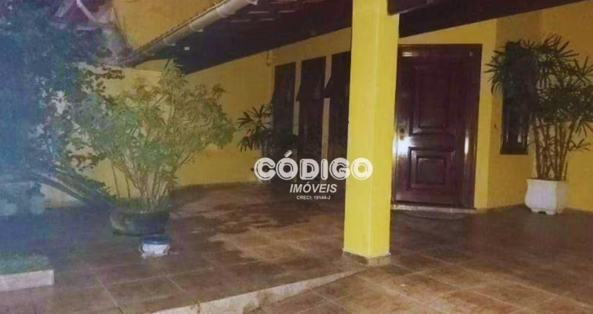 Casa com 2 dormitórios à venda, 154 m² por R$ 750.000,00 - Martim de Sá - Caraguatatuba/SP