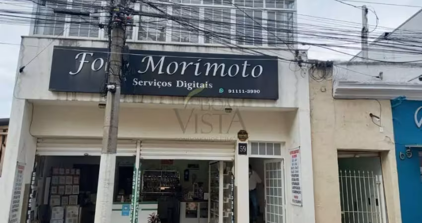 Ponto comercial com 02 salas para locação, com área total: 306 m², localização no centro de piracai