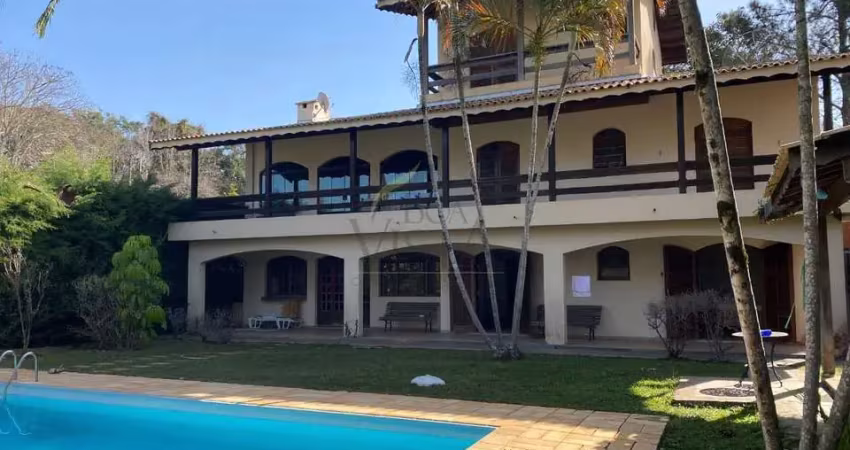 Chácara à venda, com vista privilegiada, no condomínio novo horizonte, com  5 quartos, 3 suites, 10