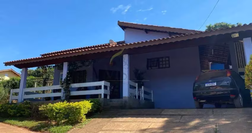 Chácara à venda 2 quartos, 1 suíte, 2 vagas cobertas, área total:900m², vale do rio cachoeira, pira
