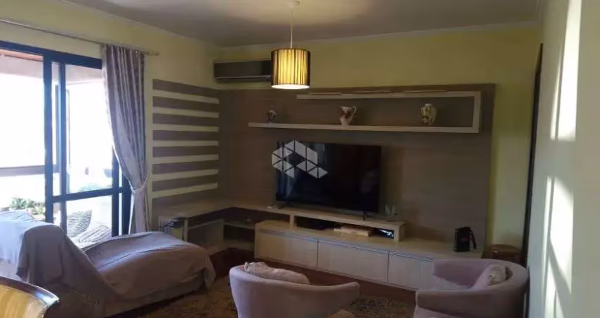 Apartamento semi mobiliado alto padrao 03 dormitórios sendo 01 suíte com sacada e banheirra
