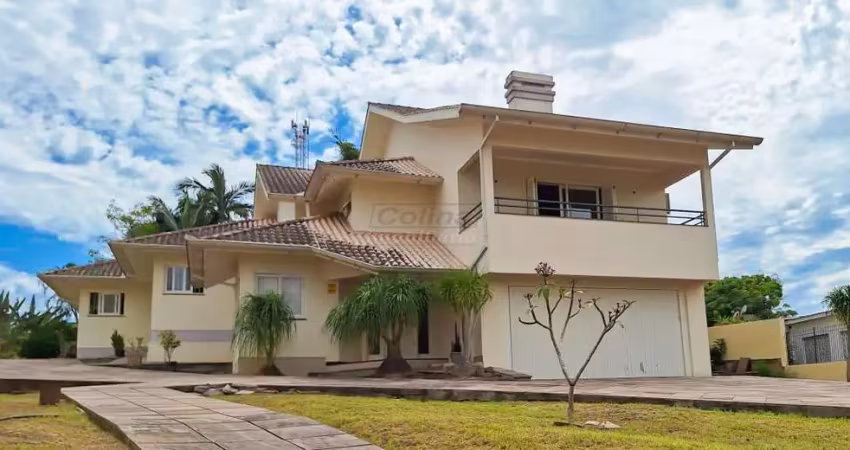 Casa de alto padrão, com amplo terreno no bairro rui barbosa