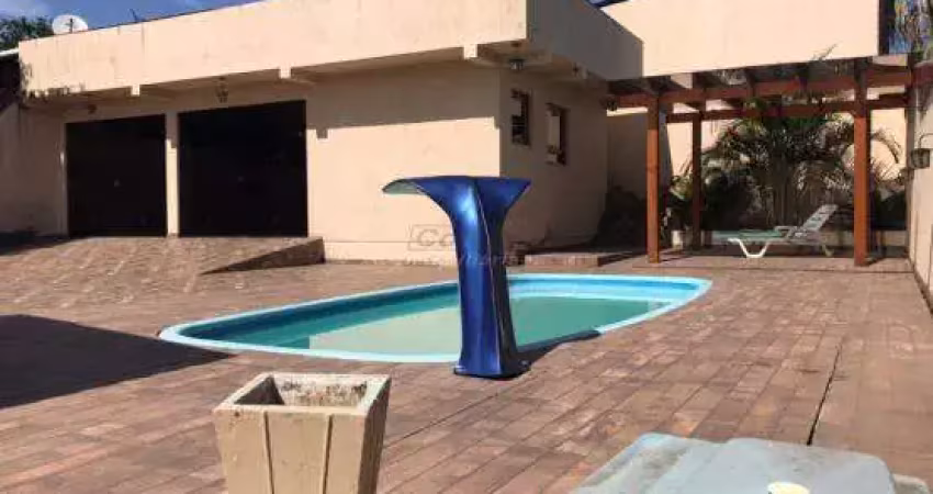 Boa casa pra aproveitar no verão - em montenegro - bela piscina e lazer