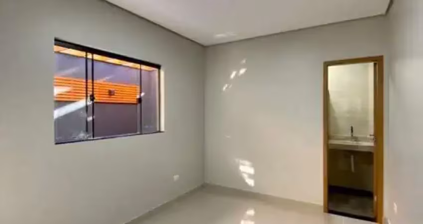 Casa Jardim do Café 2 - nova com 3 quartos e suíte, projeto único
