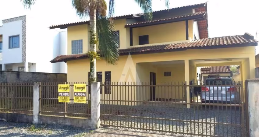 Casa com 4 quartos à venda na Rua Magdalena Tagliaferro, --, Vila Nova, Joinville