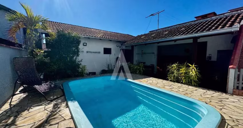 Casa com 3 quartos à venda na Rua Rio Doce, --, Guanabara, Joinville