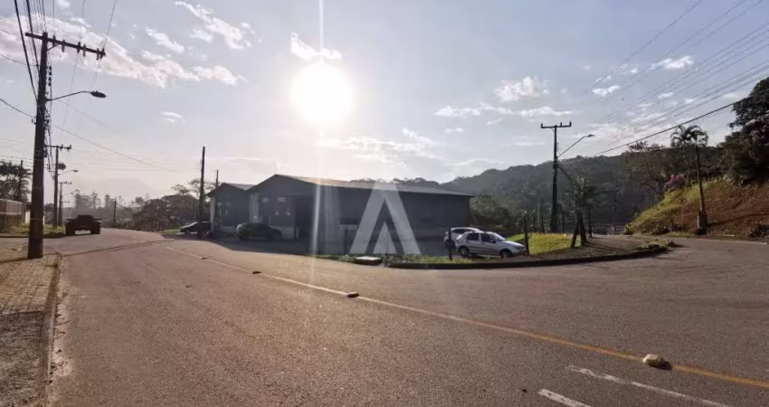 Barracão / Galpão / Depósito à venda na Rua Willy Tilp, --, Nova Brasília, Joinville