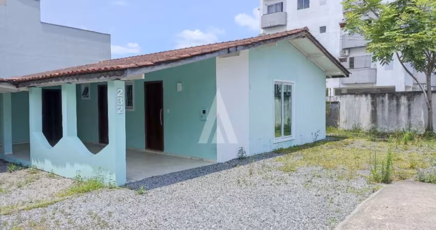 Casa com 3 quartos à venda na Rua Germano Wetzel, --, Bom Retiro, Joinville