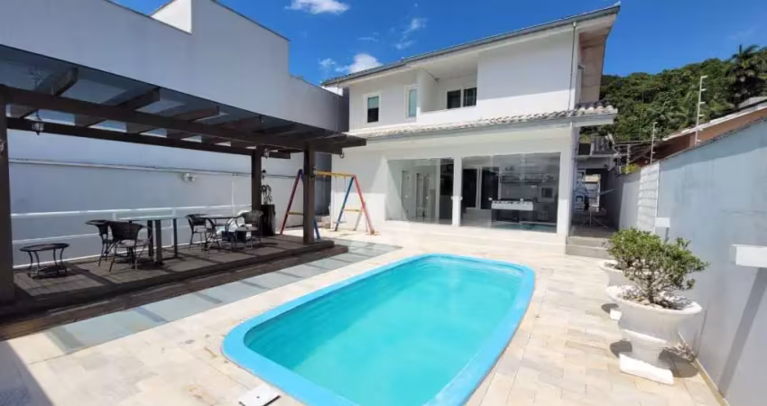 Casa com 4 quartos à venda na Rua Ágata, --, Saguaçu, Joinville
