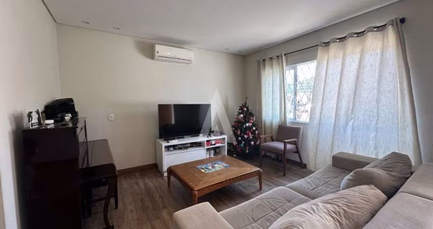 Casa com 3 quartos à venda na Rua Iririú, --, Saguaçu, Joinville