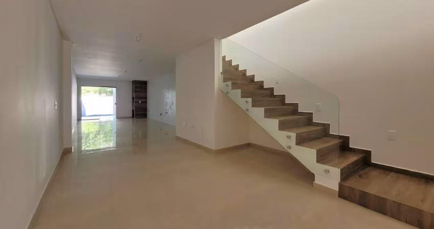 Casa com 3 quartos à venda na Rua Cristóvão Colombo, --, Floresta, Joinville