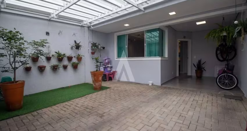Casa com 3 quartos à venda na Rua Bernardo Ziemer, --, Glória, Joinville