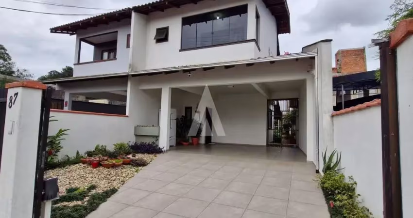 Casa com 3 quartos à venda na Rua Riachuelo, --, Bom Retiro, Joinville