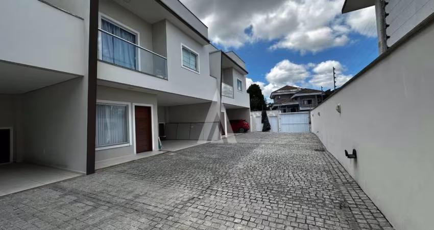 Casa em condomínio fechado com 3 quartos à venda na Rua Humaitá, --, Bom Retiro, Joinville