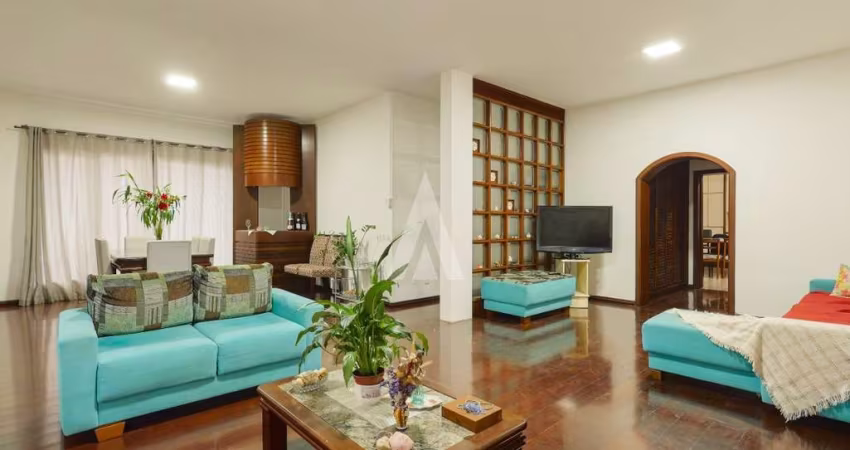 Casa com 3 quartos à venda na Rua Padre Anchieta, --, América, Joinville