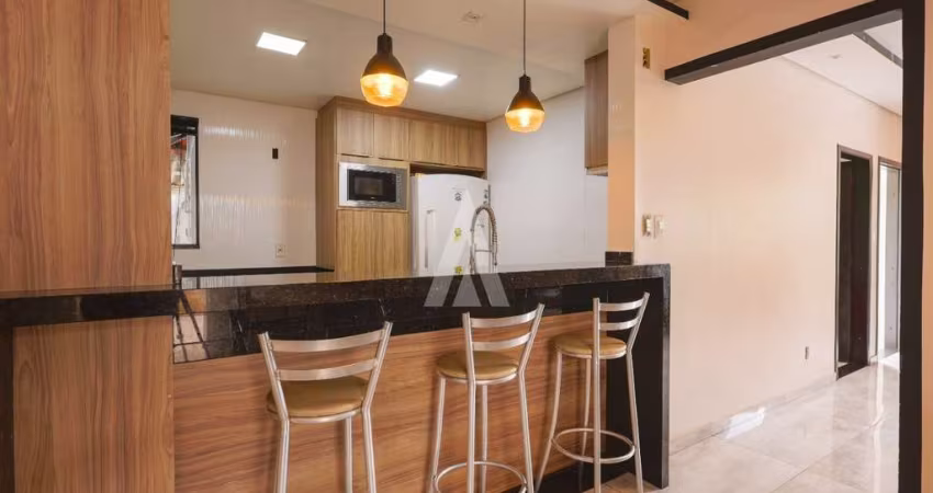 Casa com 4 quartos à venda na Rua Arnaldo Moreira Douat, --, Floresta, Joinville