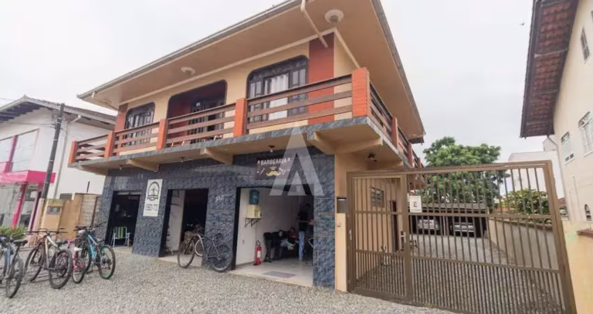 Prédio à venda na Rua Alcântara, --, Boa Vista, Joinville