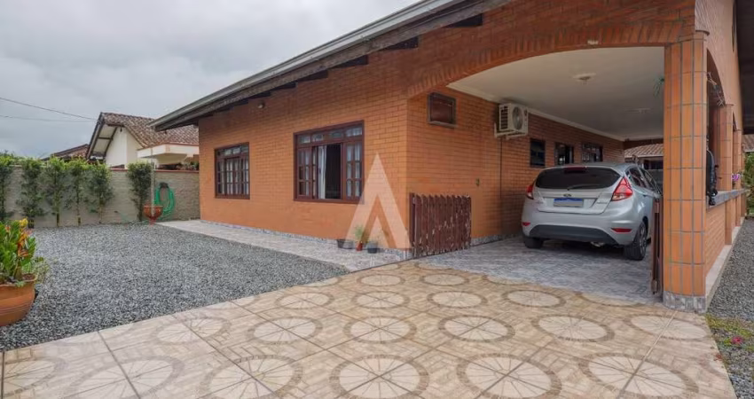 Casa com 4 quartos à venda na Otto Albano Ganzemuller, --, Vila Nova, Joinville