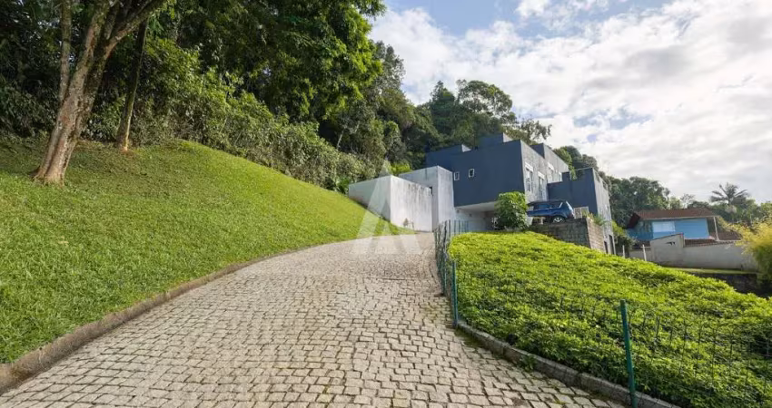 Casa com 3 quartos à venda na Henrique Fissmer, --, Santo Antônio, Joinville