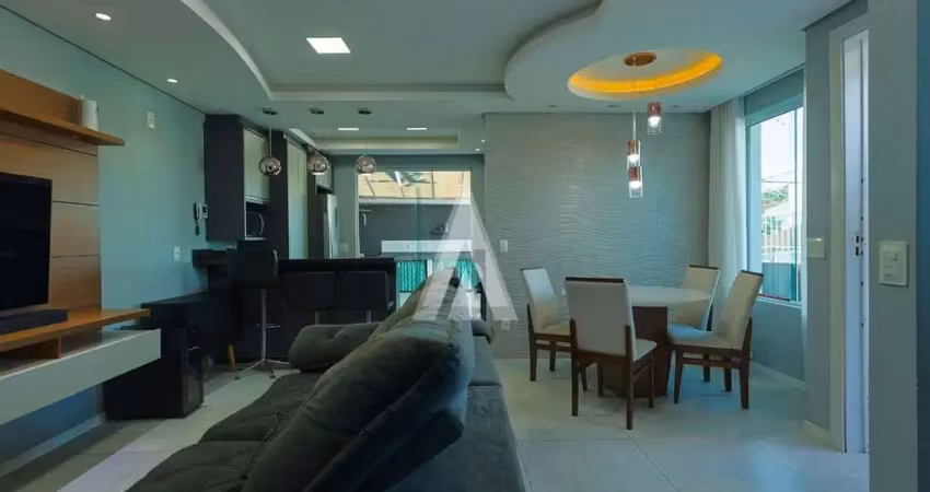 Casa com 3 quartos à venda na Rua Nazareno, --, Glória, Joinville