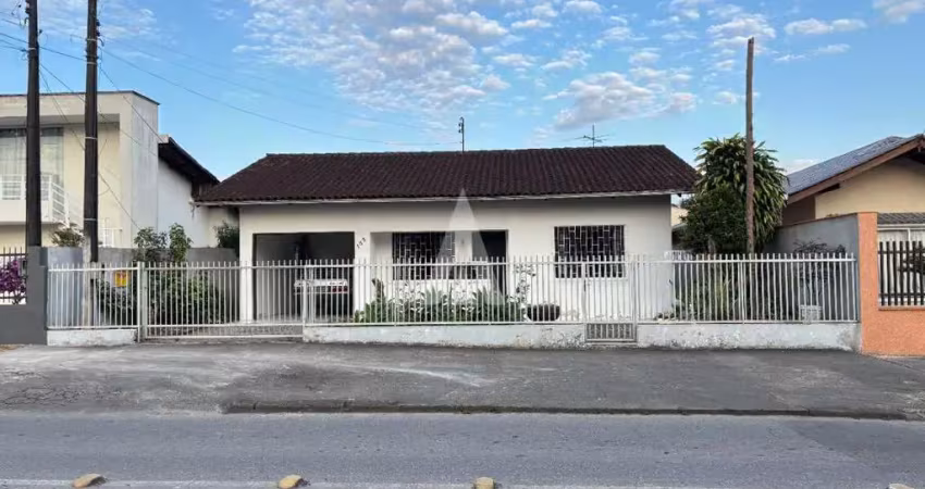 Casa com 3 quartos à venda na Valença, --, Guanabara, Joinville