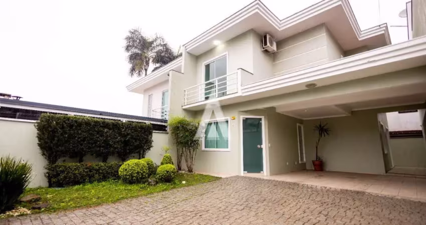 Casa com 3 quartos à venda na Rua Pedro Lessa, --, Boa Vista, Joinville