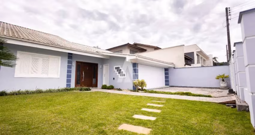 Casa com 4 quartos à venda na Rua Saudades, --, Saguaçu, Joinville