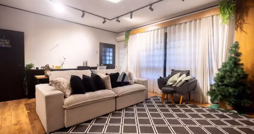 Casa com 4 quartos à venda na Rua Ivo Varela, --, Boa Vista, Joinville