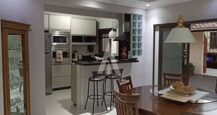 Casa com 3 quartos à venda na Rua Zózimo de Oliveira, --, Guanabara, Joinville